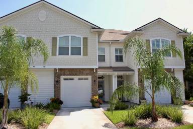 Main picture of 2563 Isabella Blvd