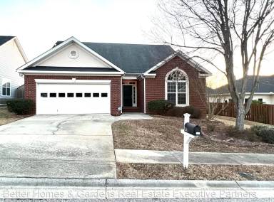 Main picture of 702 Wickham Dr