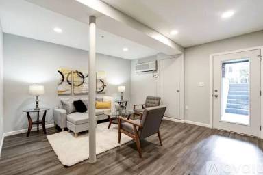 Main picture of 1535 Upshur St NW
