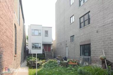 Main picture of 3426 N Lincoln Ave