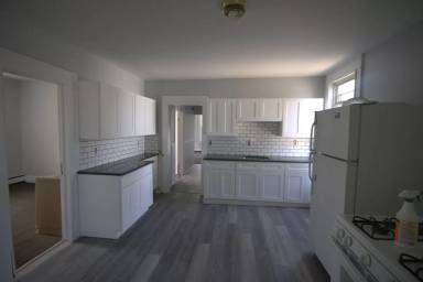 Main picture of 21 White St