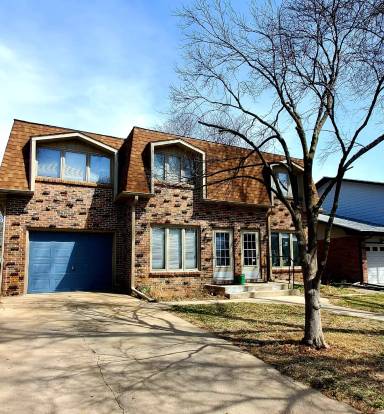 Main picture of 5016 Meredeth St