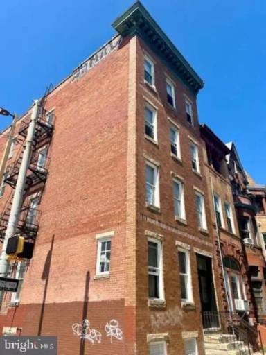 Main picture of 1700 Saint Paul St