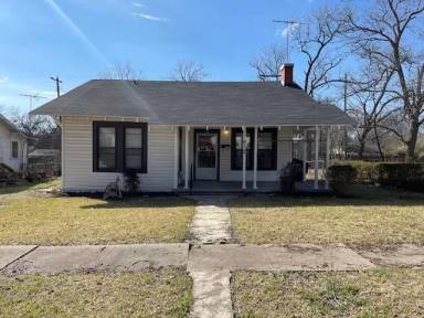 Main picture of 912 S 17th St