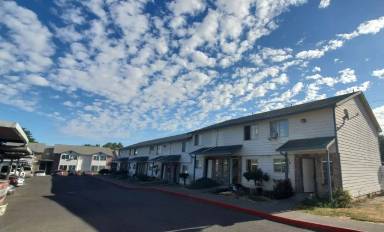 Main picture of 9403 NE Prescott St
