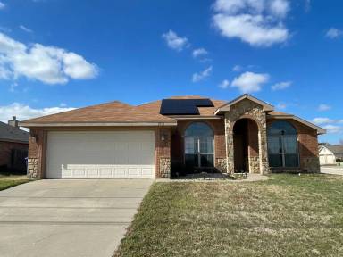 Main picture of 2417 Coy Dr