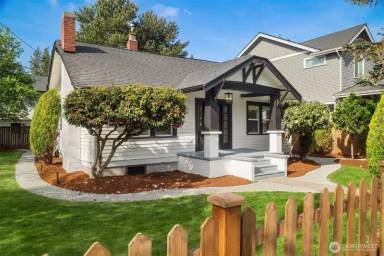 Main picture of 250 NE Alder St