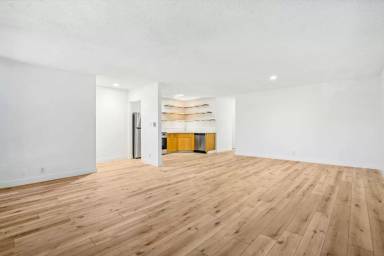 Main picture of 9000 Clifton Way