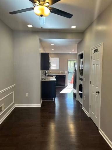 Main picture of 1021 W Fayette St