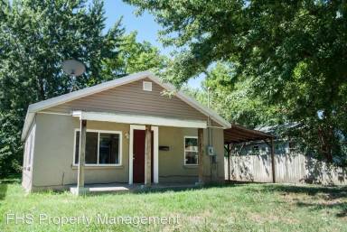 Main picture of 2120 W Water St