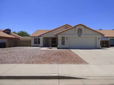 Main picture of 18808 N 38th St