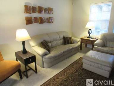 Main picture of 821 Apex Dr
