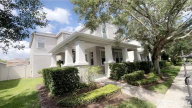 Main picture of 1952 Varick Way