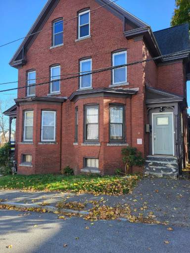 Main picture of 13 Chapel St