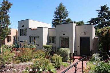 Main picture of 562 Boulevard Way