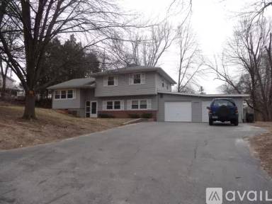 Main picture of 2308 Chapel Hill Rd