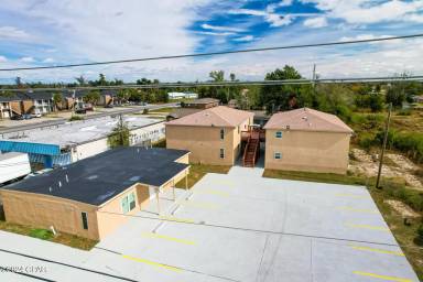 Main picture of 1000 Transmitter Rd - B-2