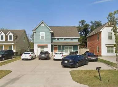 Main picture of 108 Waverly Dr
