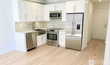 Main picture of 764 3rd Ave