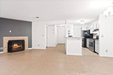Main picture of The Residence at Canyon Gate