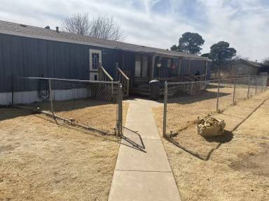 Main picture of 6504 122nd St