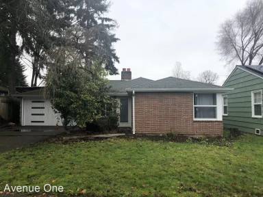 Main picture of 7550 36th Ave NE