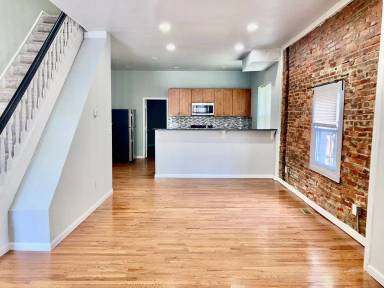 Main picture of 5209 Cedar Ave