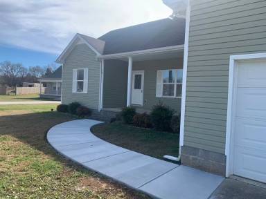 Main picture of 38 Troy Ct