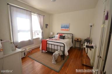 Main picture of 1820 Commonwealth Ave