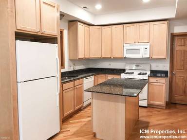 Main picture of 1321 W Belmont Ave