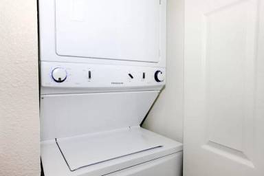 Main picture of 9233 Kenwood Dr