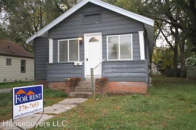 Main picture of 2824 Des Moines St