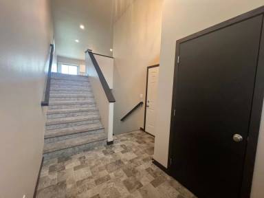 Main picture of 762 Prairie Ave