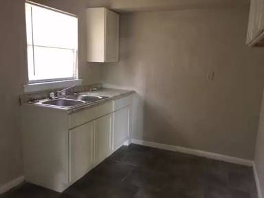 Main picture of 317 Kenmar Dr