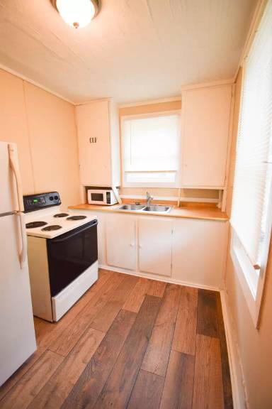 Main picture of 3310 Ottawa Avenue - D