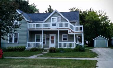 Main picture of 518 1/2 E Jackson St