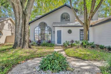 Main picture of 5330 N Lake Burkett Ln
