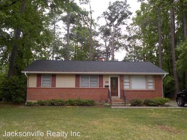 Main picture of 130 Armstrong Dr