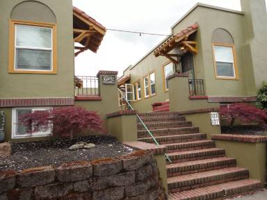 Main picture of 623 NE 21st Ave