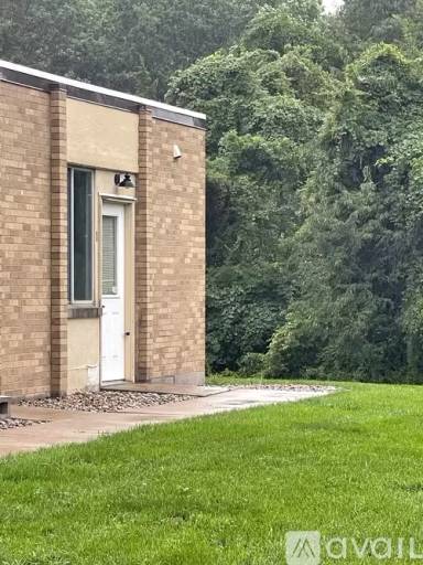 Main picture of 1035 Manchester Ave