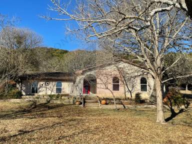 Main picture of 3700 Quail Hollow Rd