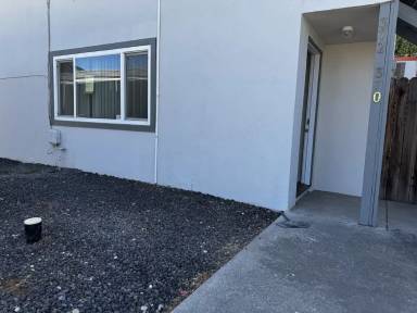 Main picture of 370 Bird St