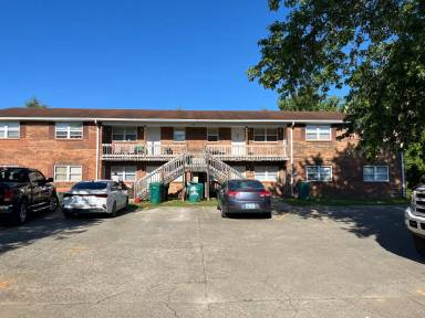 Main picture of 306 Elmwood Dr