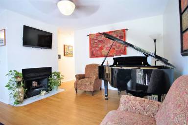 Main picture of 4648 Utah St