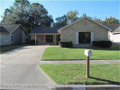 Main picture of 2638 Lark Ln