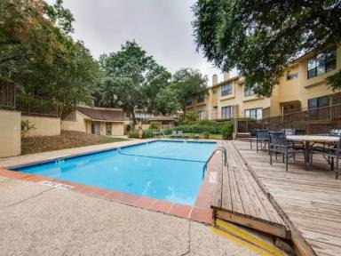 Main picture of 8642 Fredericksburg Rd