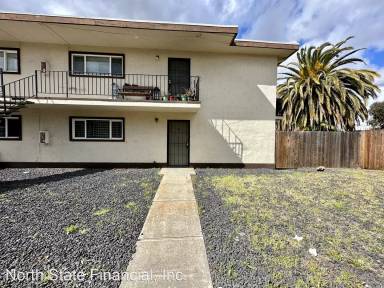 Main picture of 409 E Santa Fe Ave