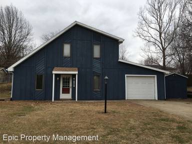 Main picture of 2213 SE Shawnee Dr