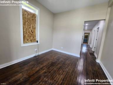 Main picture of 146 E 24th St