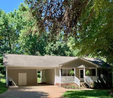 Main picture of 106 Ridgebrook Dr